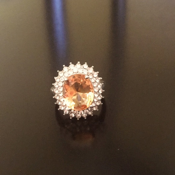 ❤️Citrine Gem Ring with Halo white Sapphires around Size 7 - Picture 6 of 9